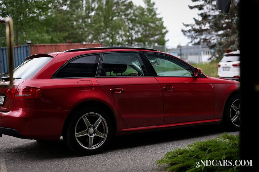 Bild 4 av Audi A4 Avant KOMBI 2.0 TDI DPF Led extraljusramp Dragkrok MM