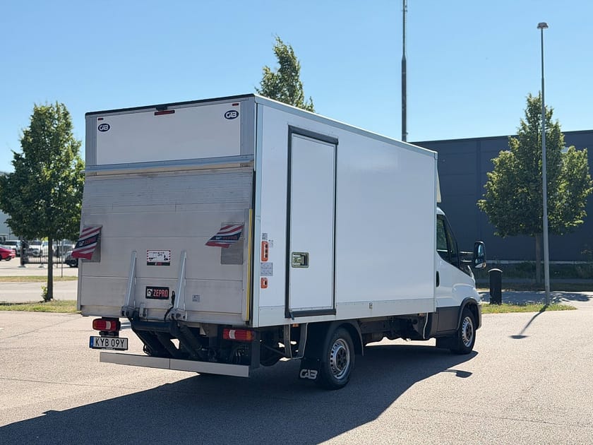 Bild 4 av Iveco Daily 35-140 Chassi Cab 2.3 JTD Hi-Matic Euro 6