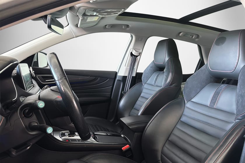 Bild 5 av MG EHS PHEV Laddhybrid Luxury Panorama Nybilsgaranti