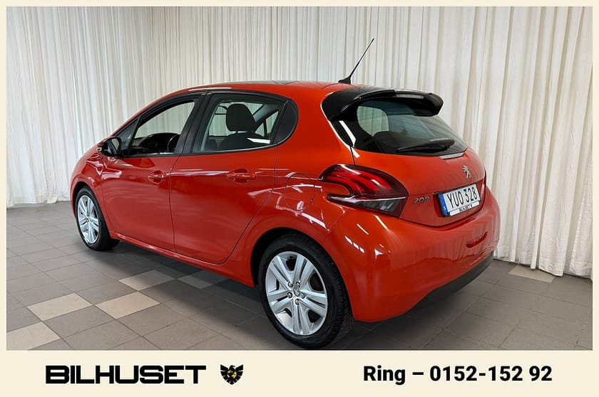 Bild 4 av Peugeot 208 5-dörrar 1.2 PureTech PANORAMA PDC BAK 360 KR SKATT