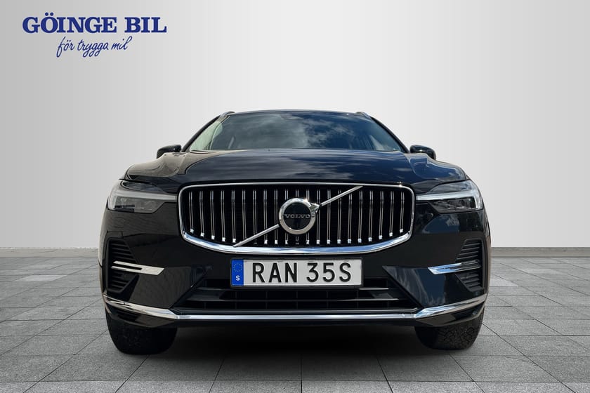 Bild 3 av Volvo XC60 Recharge T6 Core Edition Panorama/ Dragkrok