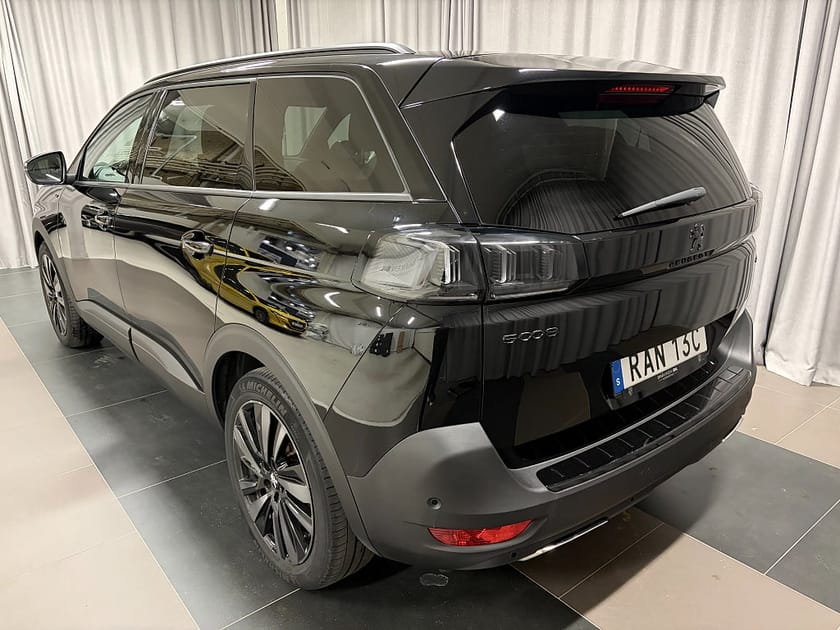 Bild 3 av Peugeot 5008 GT PureTech 130 AUT 7-Sits Inkl. Black Pack Vinterhjul