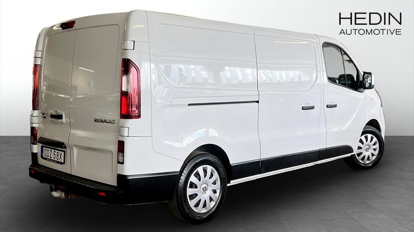 Bild 2 av Renault Trafic Skåpbil 2.0 dCi 145hk Kamera Värmare Dragkrok MOMS!