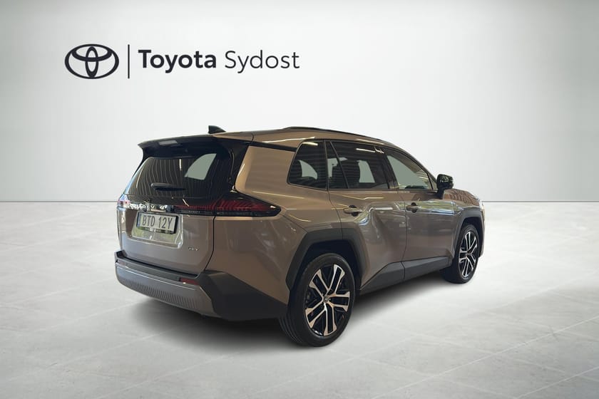 Bild 2 av Toyota RAV4 Hybrid AWD-i Executive 360-kamera, Elstolar, Head-up