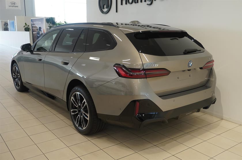 Bild 5 av BMW i5 xDrive40 Touring M Sport Pro Business Ed Drag DA H K