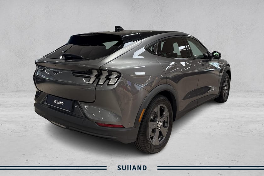Bilde 4 av Ford Mustang Mach-E Long Range LHD RWD | komplett service | Krok | 610 WLTP!