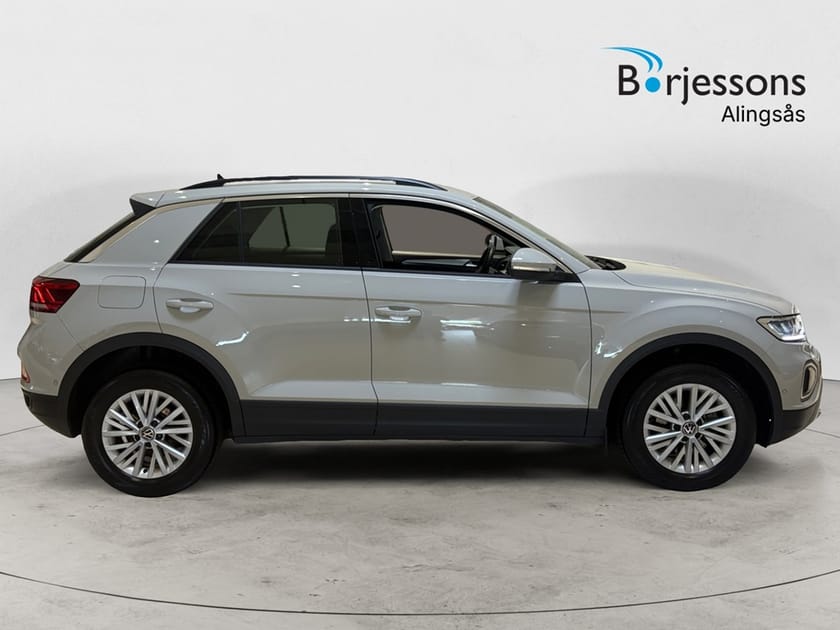 Bild 2 av Volkswagen T-Roc TSI 150hk Dragkrok/Backkamera/Rattvärme