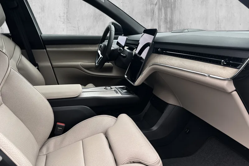 Volvo EX90 Twin Motor Performance bilde 12