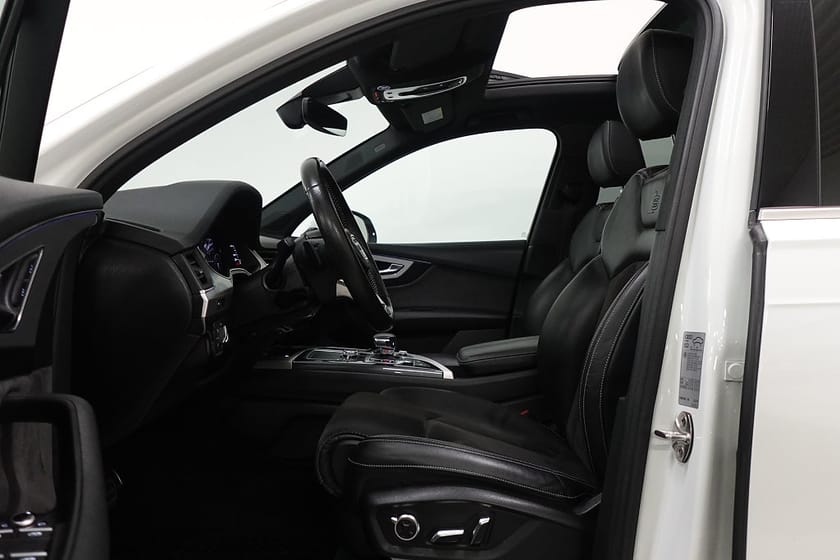 Bild 4 av Audi Q7 7-Sits 3.0 TDI V6 Quattro S-line Drag Pano BOSE Adap-f