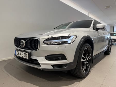 Volvo V90 Cross Country B4 AWD Diesel Adv SE / Parkeringssensor fram/bak / Backkamera /