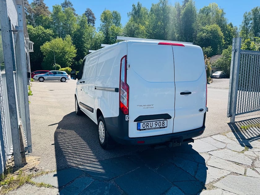 Bild 4 av Ford Transit Custom 290 2.2 TDCi 125HK SKÅP / DRAG / VÄRMARE