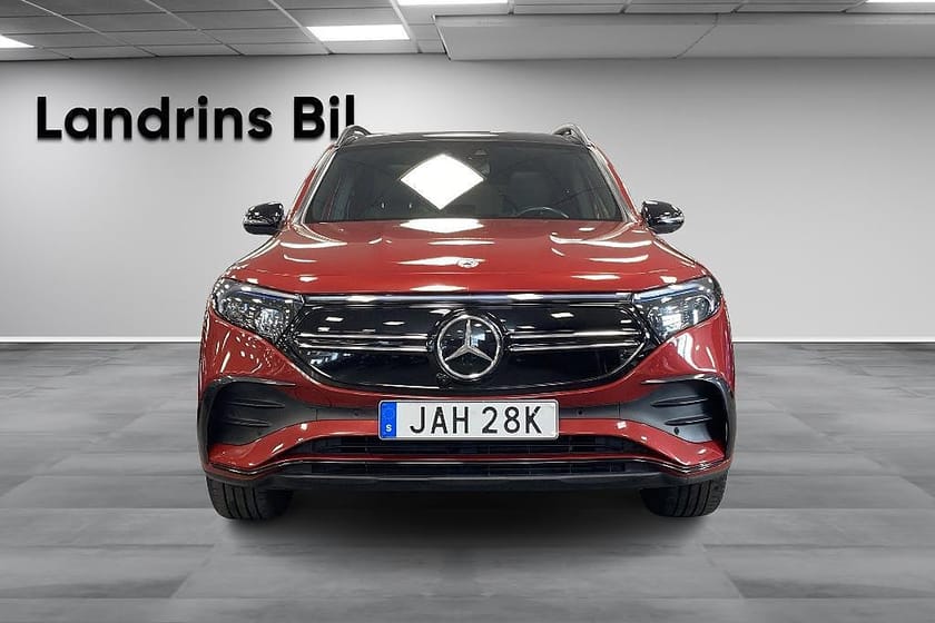 Bild 2 av Mercedes-Benz EQB 300 4MATIC AMG Line / 360 / Panorama / Minne