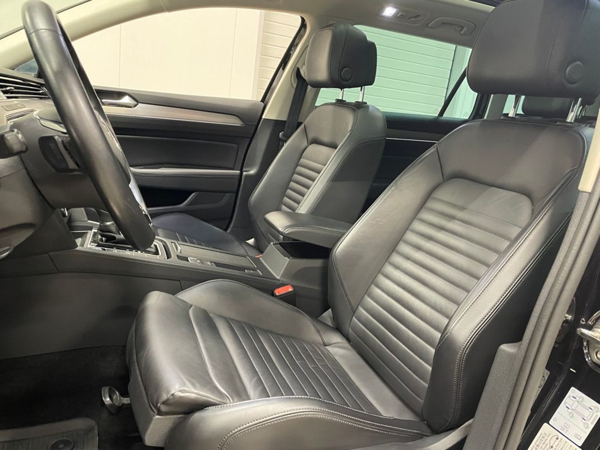 Volkswagen Passat 2019 - miniatyr 14