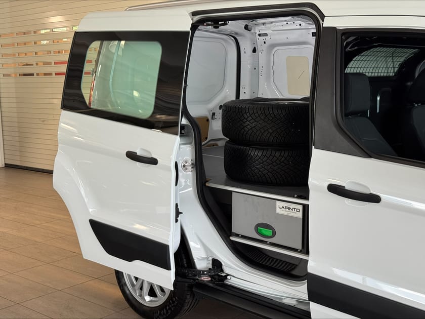 Bilde 2 av Ford Transit Connect 240 L1 Proff 120hk Aut |Krok|Webasto|Innredning|Kamera
