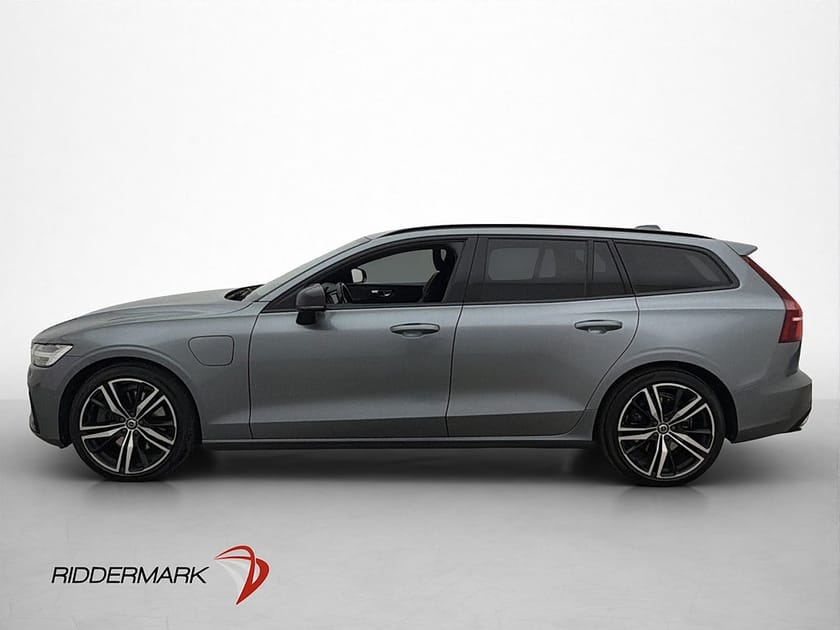 Bild 4 av Volvo V60 T8 AWD R-Design H/K Kamera Värmare Navi Drag