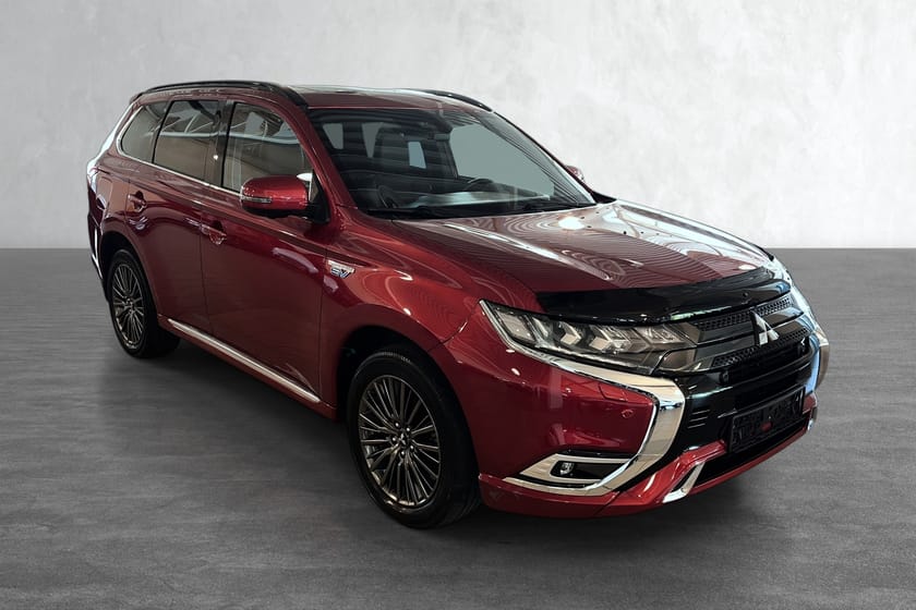 Bilde 4 av Mitsubishi Outlander PHEV 4WD S-Edititon toppmodell m/Tilhengerfeste