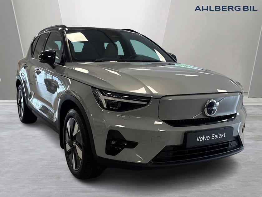 Bild 1 av Volvo EX40 Single Motor Extended Range Ultra🟤 360 Kamera, HarmanKardon, Orrefors växelspak, Pixel Tech, Google Maps, Apple Carplay