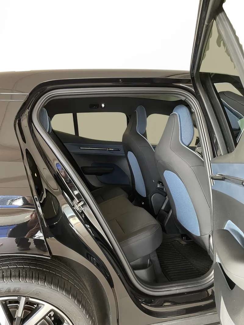 Bild 26 av 27 – Volvo EX30 Twin Motor Performance Ultra