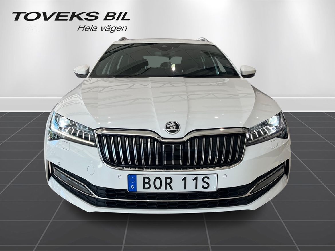 Škoda Škoda Superb Kombi — bild 2
