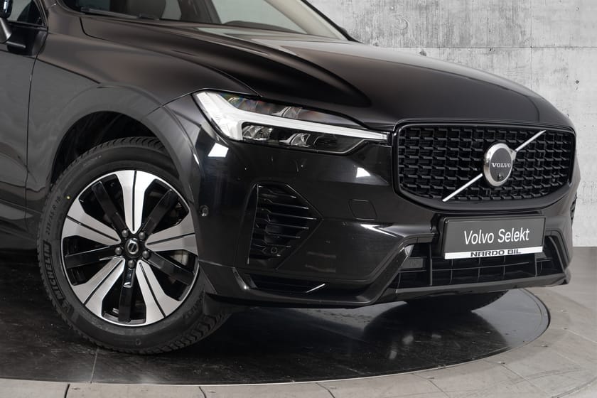 Bilde 2 av Volvo XC60 T8 Plus Dark. Harman Kardon/Soltak/Aktive lys/Head Up