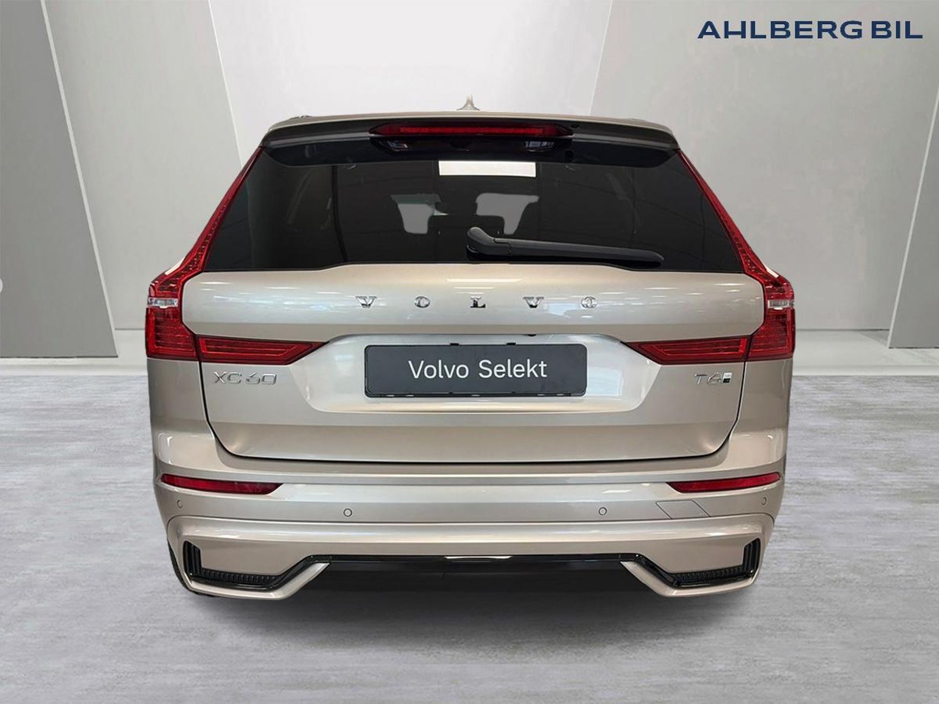 Volvo XC60 2025, photo 7/10