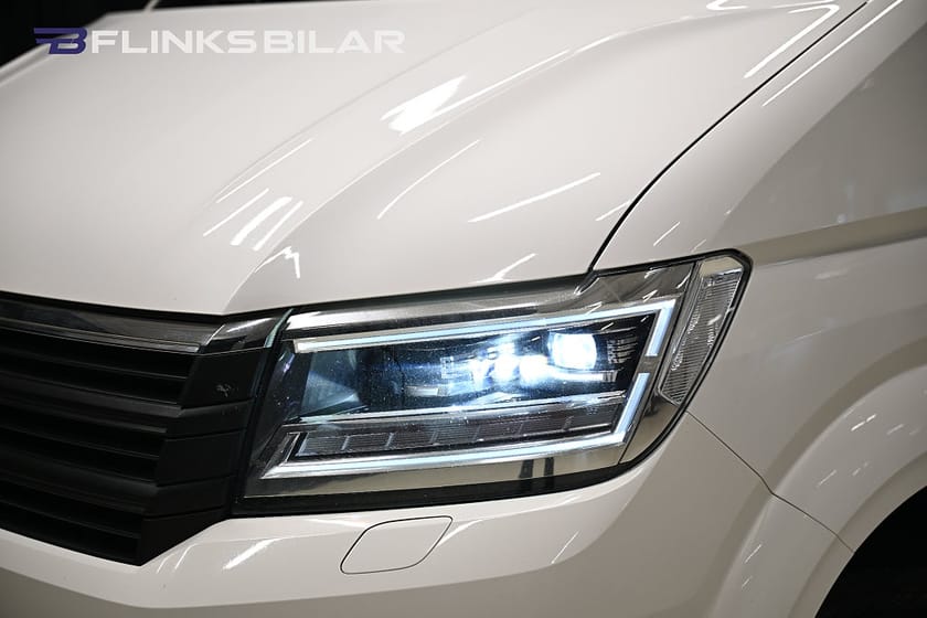 Bild 3 av Volkswagen Crafter 2.0 TDI 140HK L4 XL-Skåp Automat|LED|Drag|Värmare|Moms