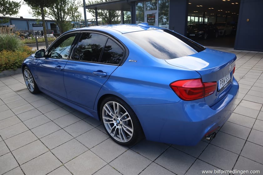 Bild 3 av BMW 330e Sedan 330 iPerformance Plug-In Hybrid 252hk Aut M Sport Navi Skinn Svensksåld
