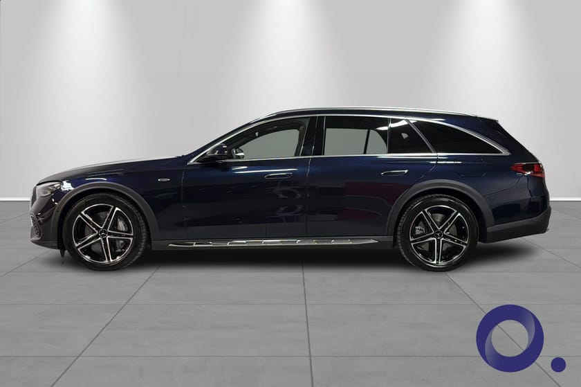 Bilde 2 av Mercedes-Benz E 300 d e 4MATIC All-Terrain Premium