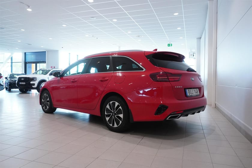 Bild 4 av Kia Ceed Sportswagon Plug-in Hybrid PHEV B-Kamera Rattvärme