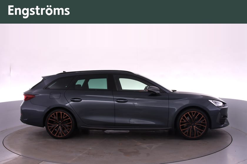 Bild 2 av CUPRA Leon Sportstourer e-Hybrid eHybrid 245Hk Dragkrok/19"/Backkamera