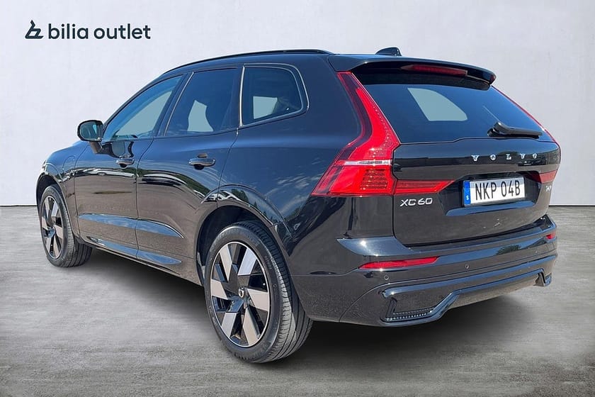 Bild 4 av Volvo XC60 T6 Plug-In AWD Plus Dark Ed. 350hk / Drag VOC Pano MOMS