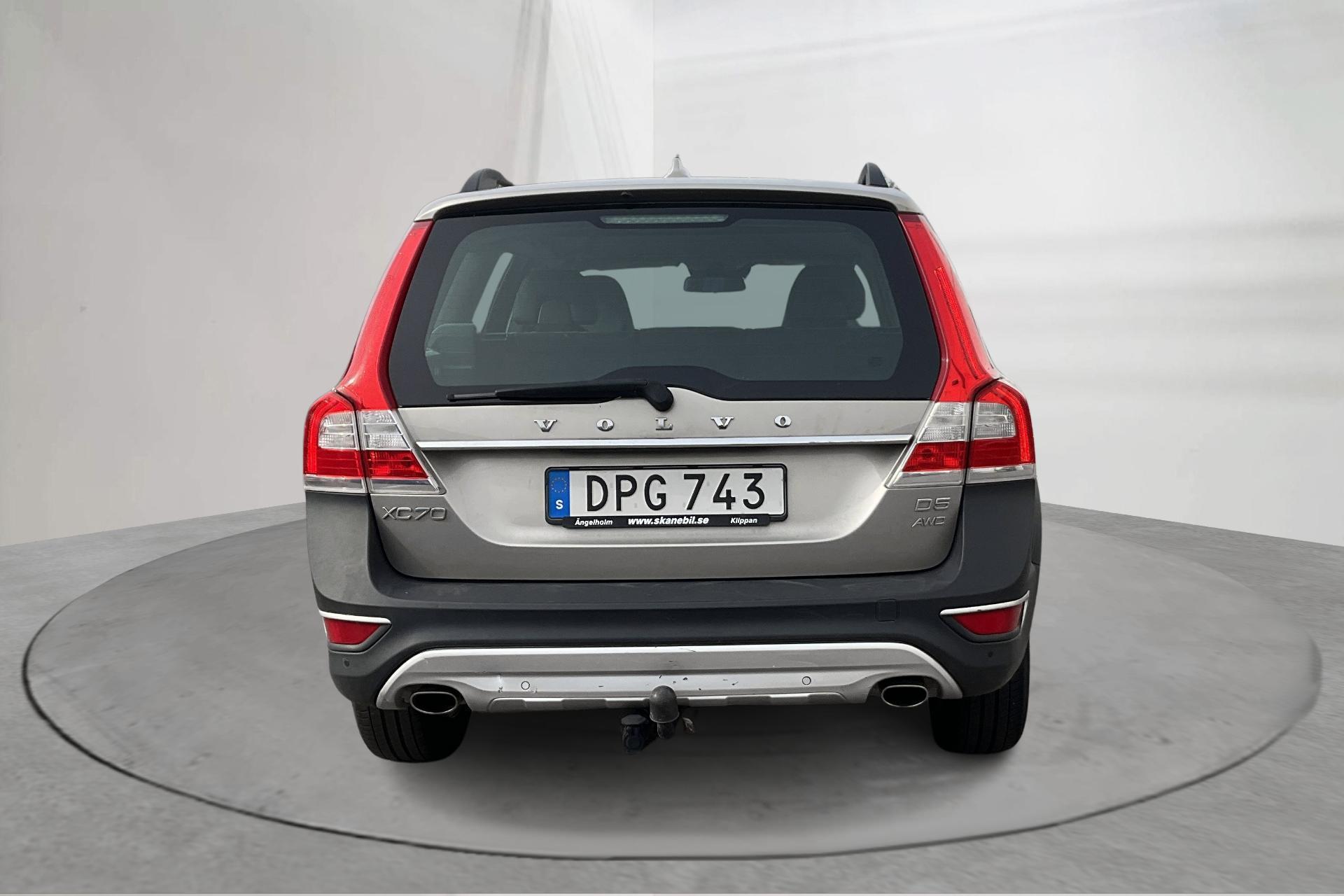Volvo XC70 D5 AWD 2015, kuva 6/10