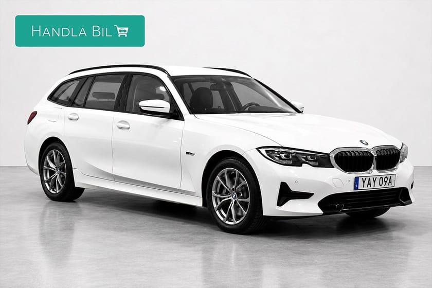 Bild 4 av BMW 330e xDrive Touring Aut Sport line Navi P-värm 292hk