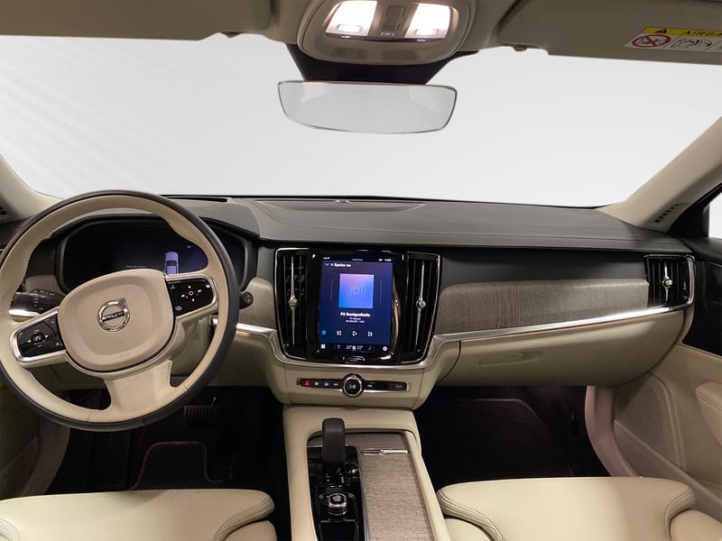 Volvo V90 Cross Country