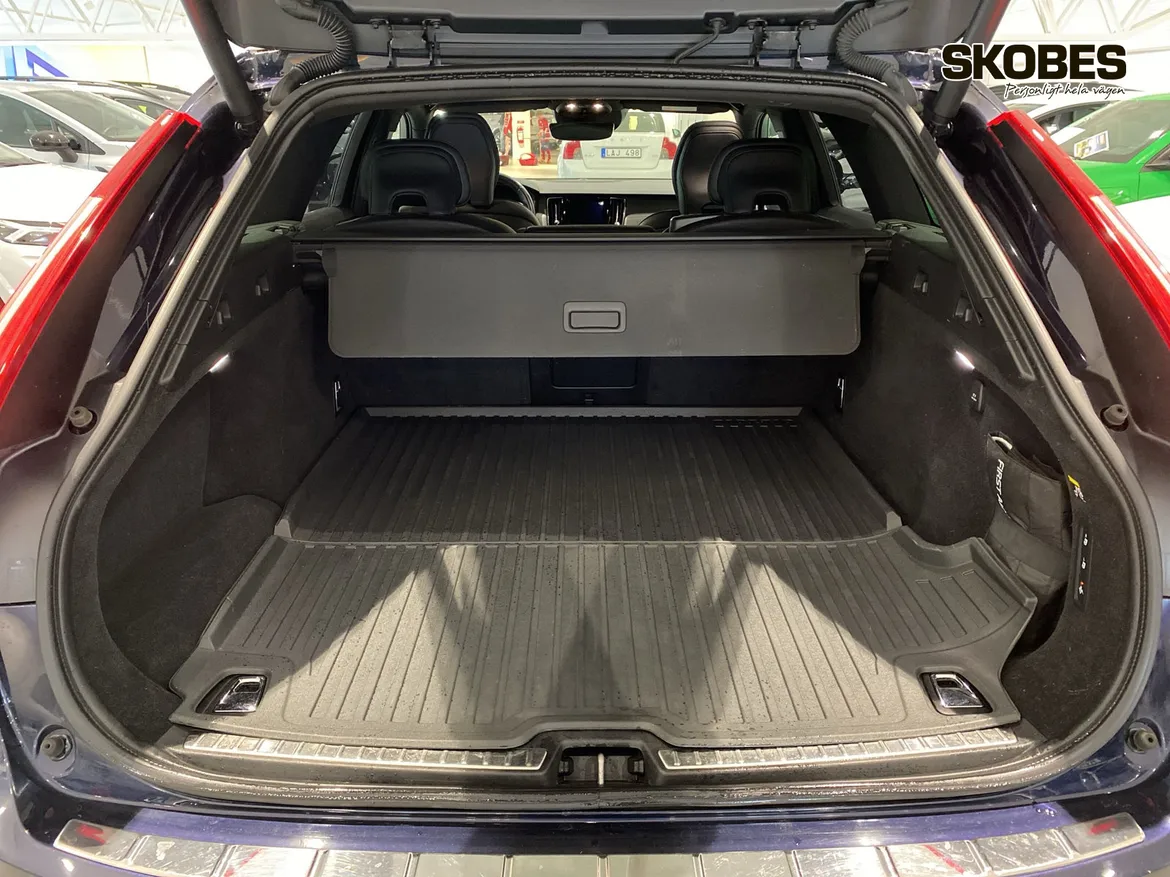 Volvo V90 Cross Country