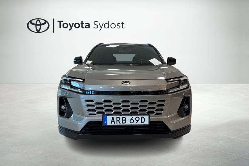 Bild 5 av Toyota RAV4 Hybrid AWD-i Style, Dragkrok Automat Navigation Rattvärme mm.