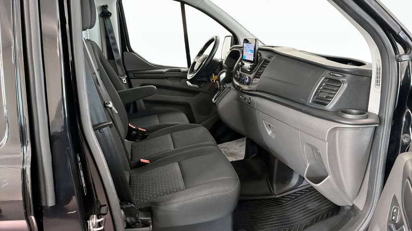 Bild 3 av Ford Transit Custom 300 2.0 EcoBlue SelectShift, 130hk, Aut Kamera Värmare