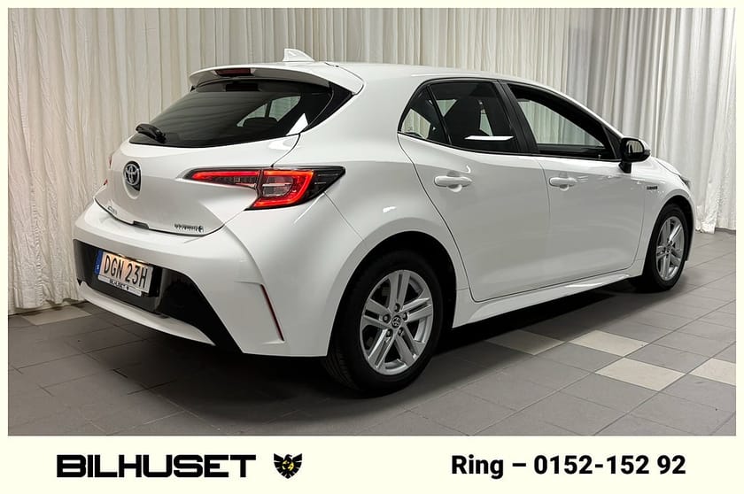 Bild 3 av Toyota Corolla Hybrid e-CVT Active M-VÄRMARE B-KAMERA