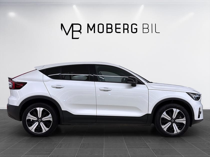 Bild 3 av Volvo C40 Recharge 231hk Plus Edition Pano Keyless B-kamera