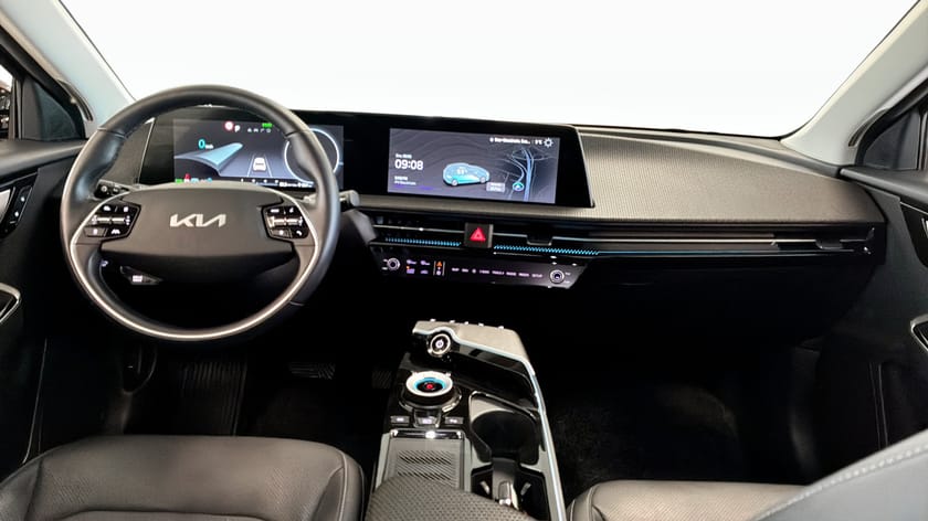 Bild 4 av Kia EV6 AWD PLUS 325 HK 77,4 kWh 360° NAVI GODKÄND