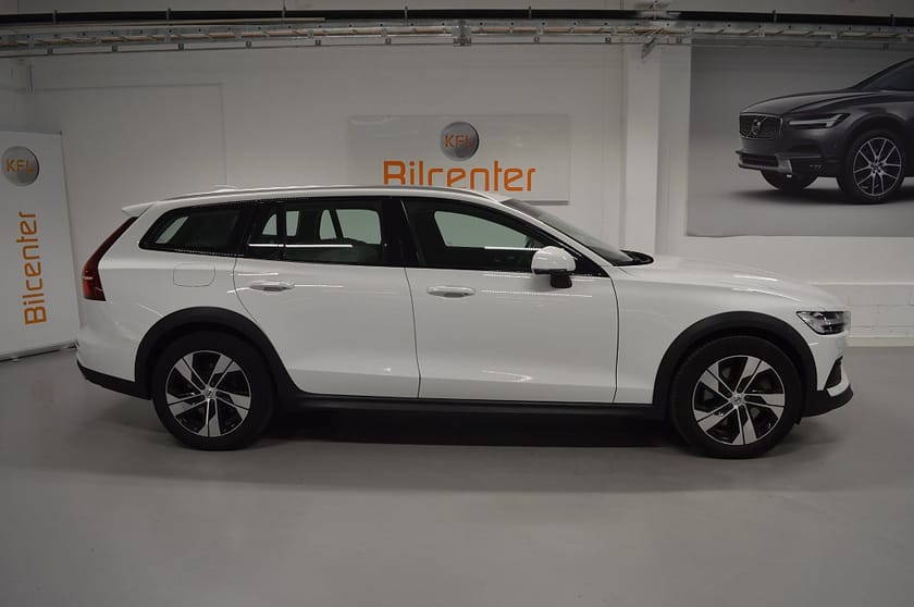 Bild 5 av Volvo V60 Cross Country B4 AWD V-Däck ingår Navi-Kamera-Värmare-VoC-CarPlay-Pil