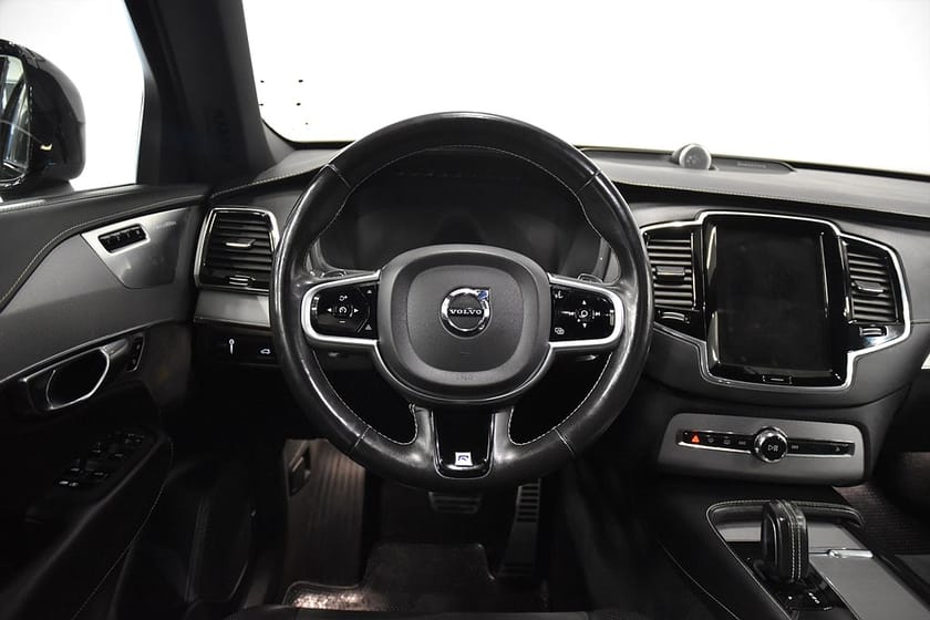 Bild 2 av Volvo XC90 7 Säten B5 AWD R-Design 7-sits Drag D-Värm B&W 235hk