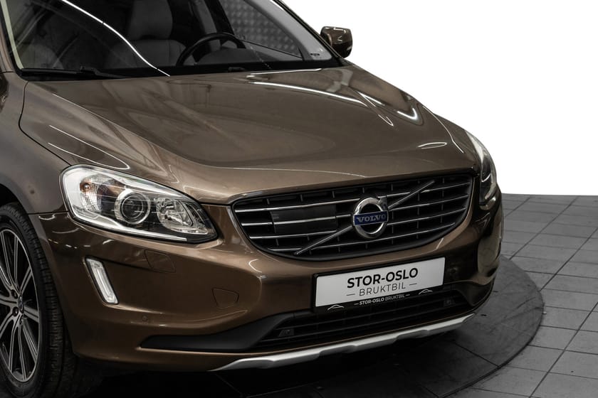 Bilde 2 av Volvo XC60 163HK AWD Summum Ryggekamera/ACC/BLIS/Krok/20''