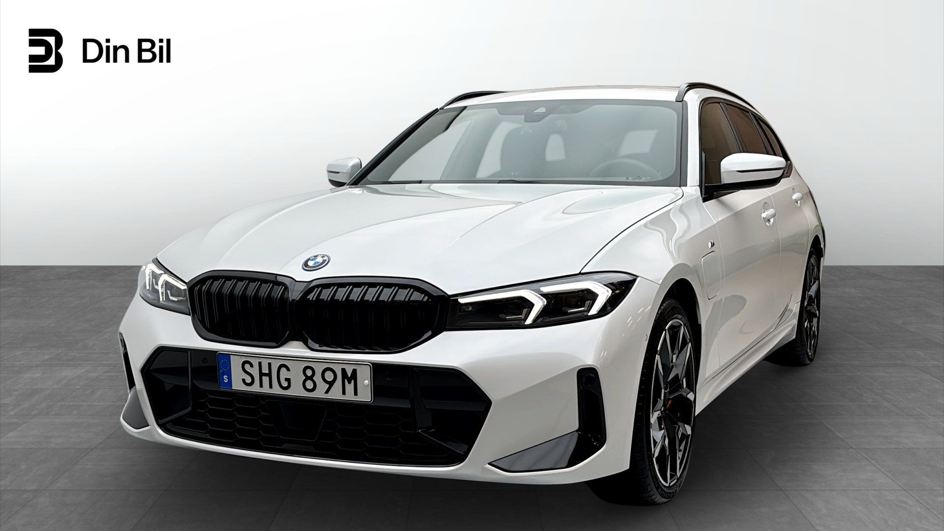 BMW 330