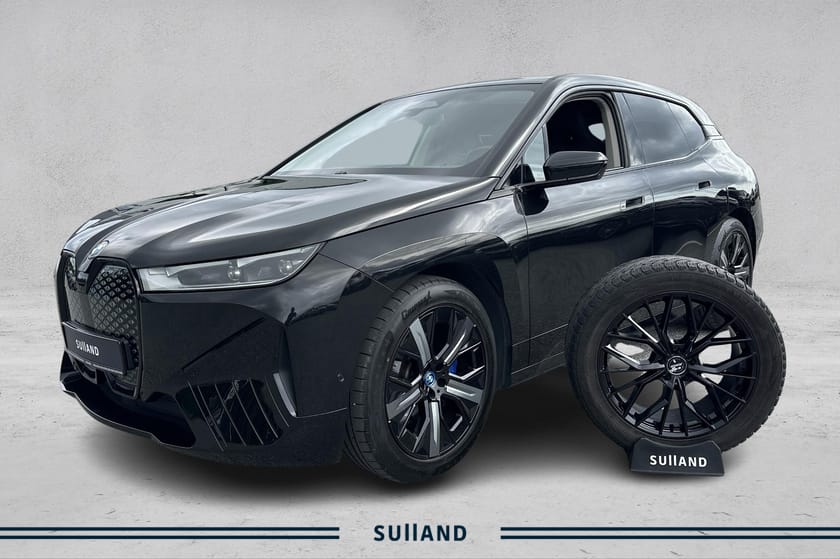 Bilde 1 av BMW iX xDrive40 xDrive40,Charged Edition m/Sportpakke,Tilh.feste