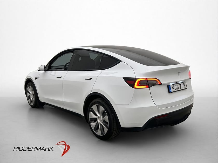 Bild 5 av Tesla Model Y Standard Range RWD Kamera Rattvärme Svensksåld