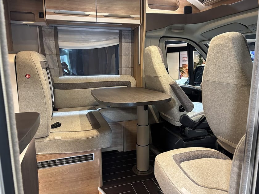 Bild 5 av Knaus Campervan Fiat 650 MEG SKY (130hk) Året runt