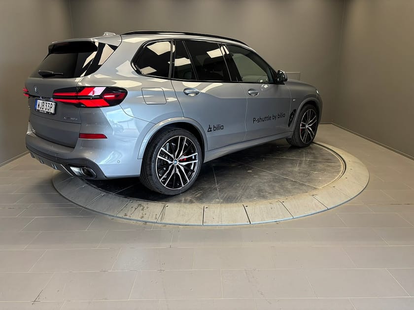 Bild 5 av BMW X5 xDrive50e M Sport Business edition Drag Travel DEMO
