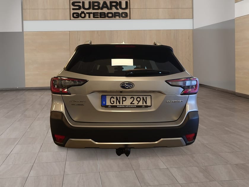Bild 4 av Subaru Outback 2.5i Aut Touring (169hk) *Dragkrok, Bränslevärmare *