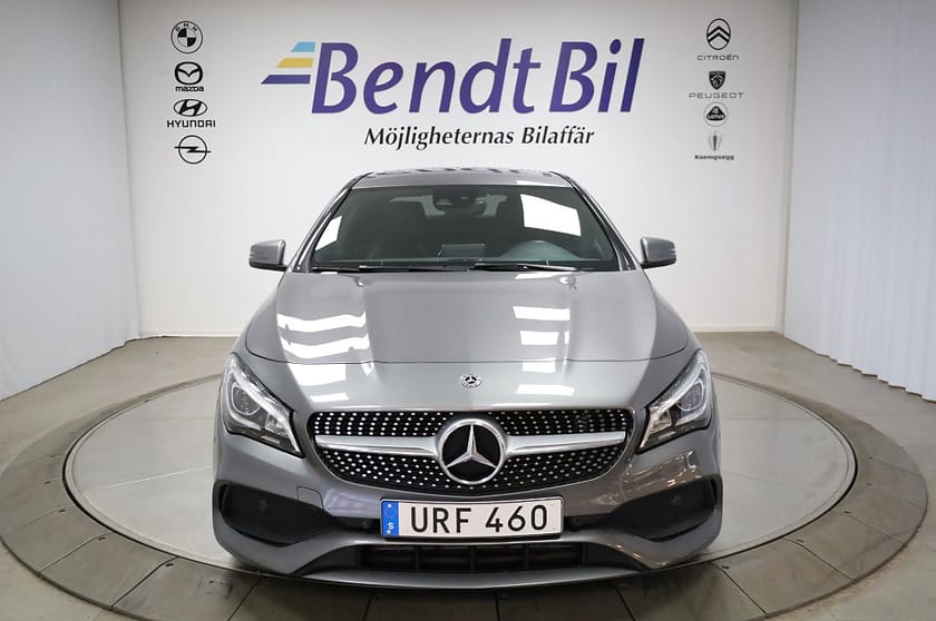 Bild 2 av Mercedes-Benz CLA 200 7G-DCT AMG Line / Backkamera